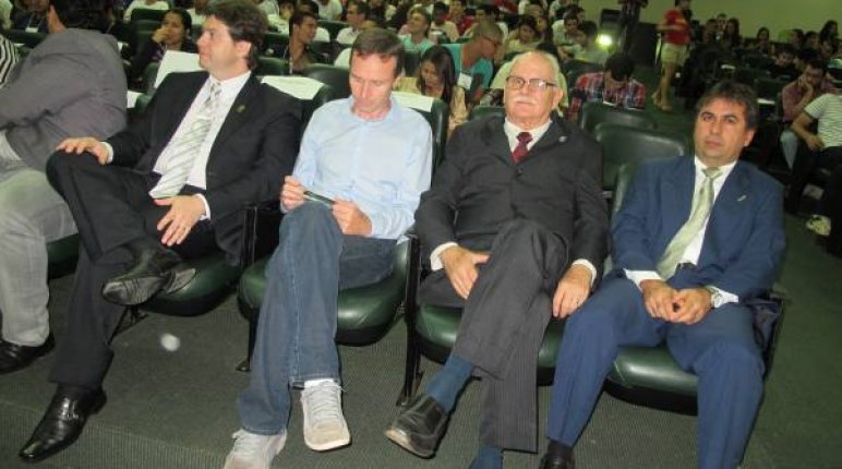 Presidente Ciro Bovo e vice- presidente JoÃ£o Alberto, durante abertura do evento  